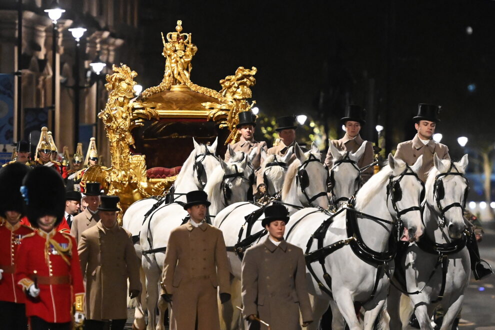 La coronación incluirá cambios pero también tradiciones milenarias