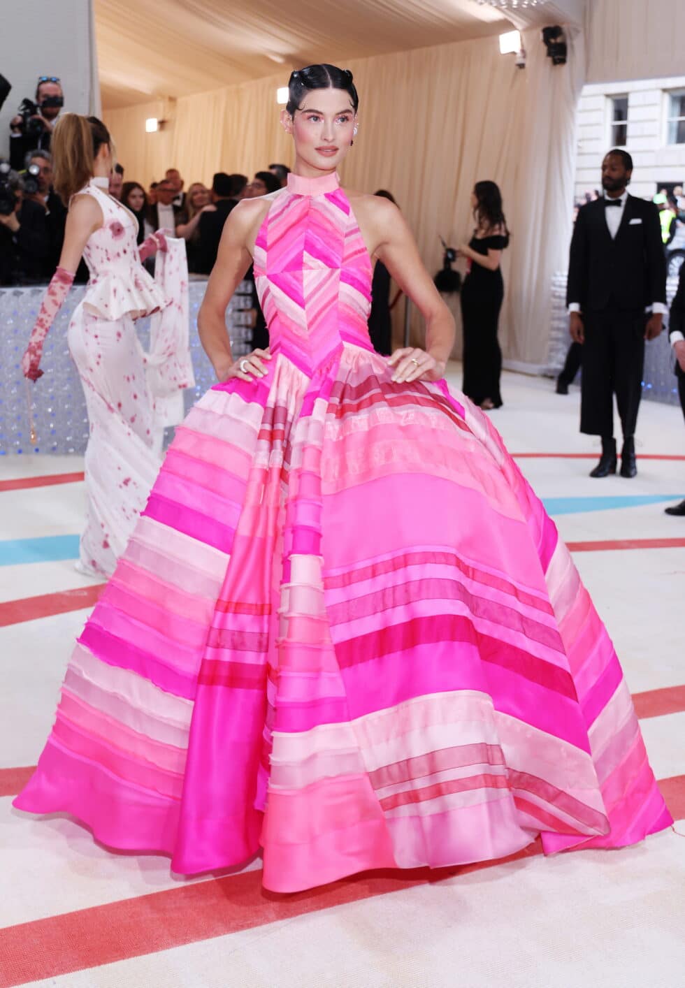 Grace Elizabeth llega a la alfombra para la Met Gala 2023