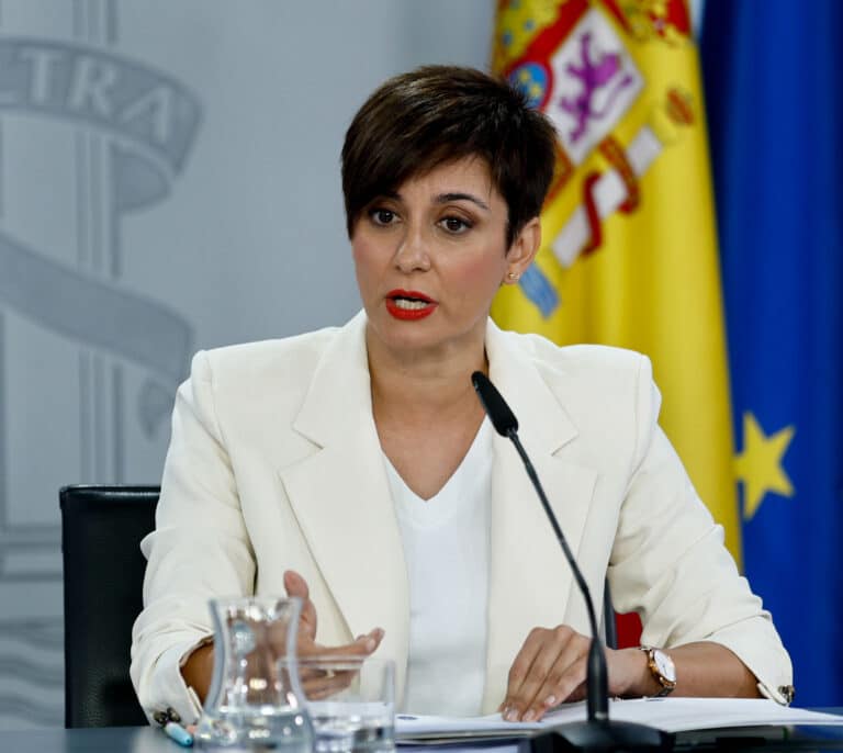 El Gobierno, tras la renuncia de los exetarras: "A Bildu le quedan muchos pasos que dar. Han ganado las víctimas"