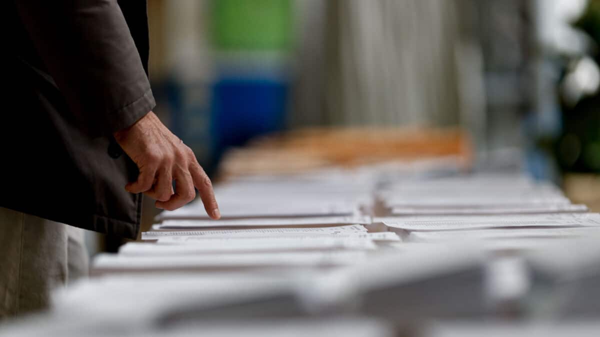 La participación en las elecciones del 28-M es del 51,48% a las 18:00 horas, 1,55 puntos más que en 2019
