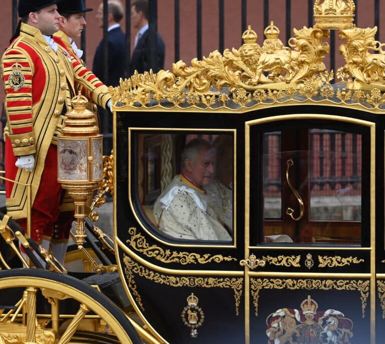 Guía completa de la coronación de Carlos III