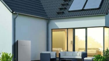 Tesla Powerwall: las baterías para placas solares de Tesla que ya puedes instalar en tu hogar con Holaluz