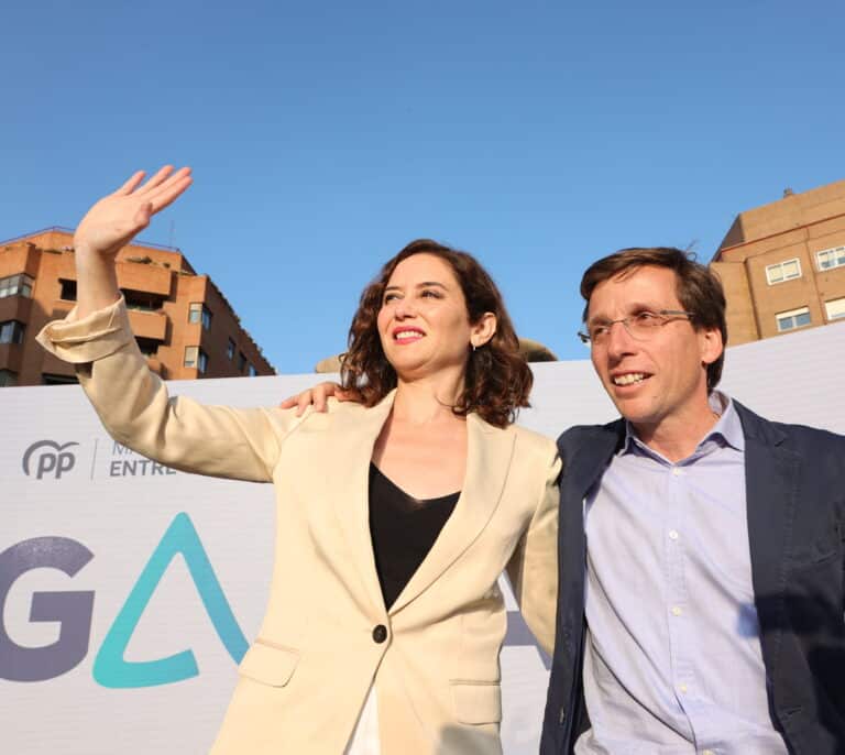 La media de encuestas de Madrid consolida al PP y da a Ayuso su primera mayoría absoluta