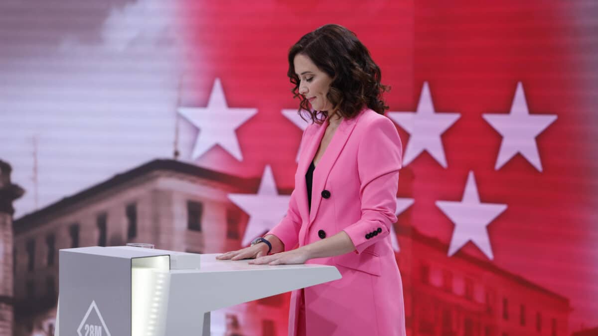 Isabel Díaz Ayuso, la presidenta de la Comunidad de Madrid, en la sede de Telemadrid