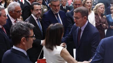 Feijóo sitúa en la normalidad su encuentro con los fiscales que el PSOE tilda de "inquietante"