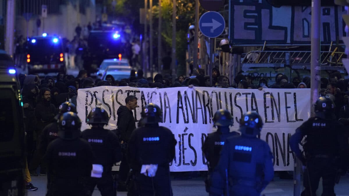 Los okupas de la Bonanova amenazan con incendiar la zona alta de Barcelona