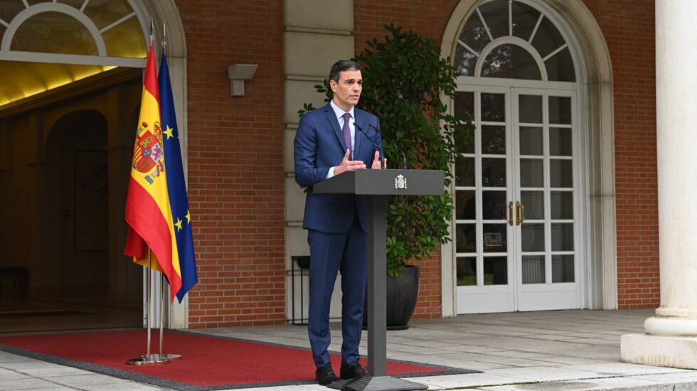 MADRID, 29/05/2023.- El presidente del Gobierno, Pedro Sánchez durante una rueda de prensa celebrada este lunes en la Moncloa, Madrid, donde ha anunciado el adelanto de las elecciones generales al domingo 23 de julio ante el mal resultado electoral del PSOE de ayer y ha dicho que es hora de que los ciudadanos "tomen la palabra". EFE/Moncloa / Pool / Borja Puig de la Bellacasa SOLO USO EDITORIAL/SOLO DISPONIBLE PARA ILUSTRAR LA NOTICIA QUE ACOMPAÑA (CRÉDITO OBLIGATORIO)