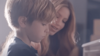 Los hijos de Piqué y Shakira cantan en el vídeo oficial de 'Acróstico'