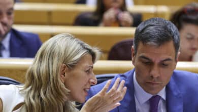 Yolanda Díaz reclama a la CEOE un acuerdo "inminente" de mejoras salariales