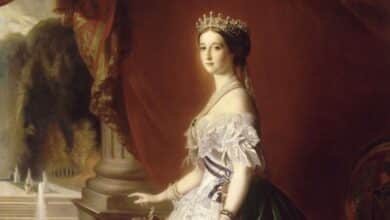 Todo lo que no sabías de Eugenia de Montijo, la mujer de Napoleón III a la que odiaban los franceses