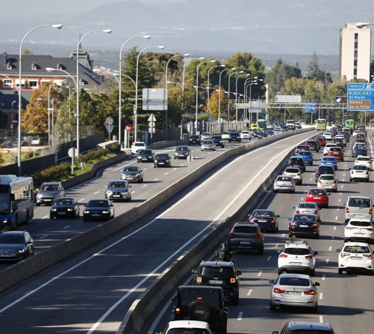 Los cortes en la A-6 por obras se alargan hasta después de verano