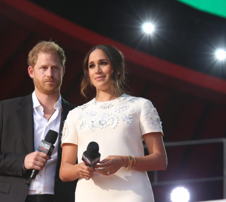 La policía, el alcalde y el taxista de Meghan y Harry cuestionan la persecución por Nueva York