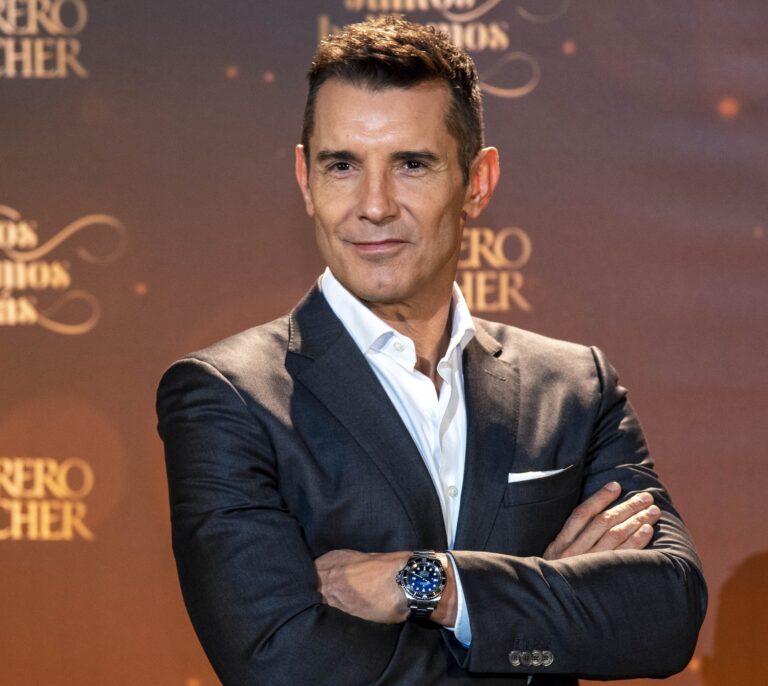 Telecinco prepara una versión renovada de 'Allá tú' con Jesús Vázquez