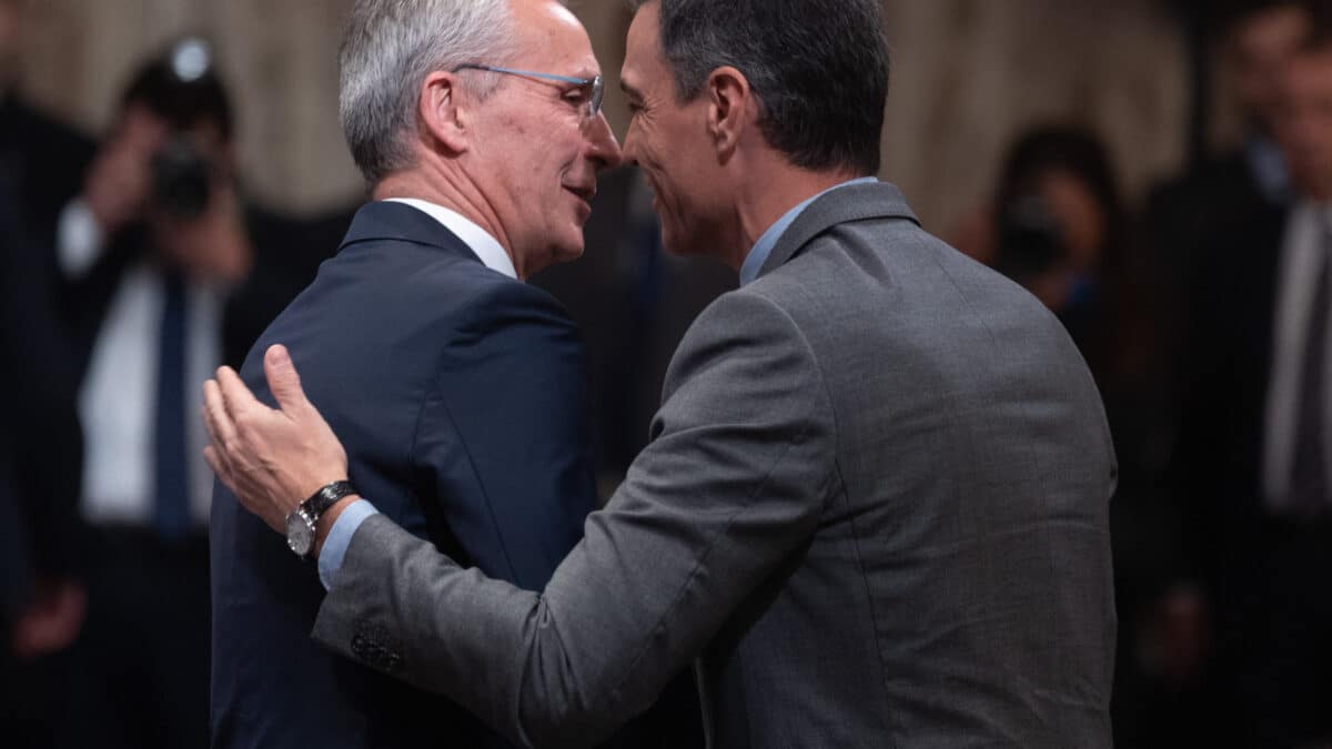 Pedro Sánchez y Jens Stoltenberg en la cumbre de Madrid