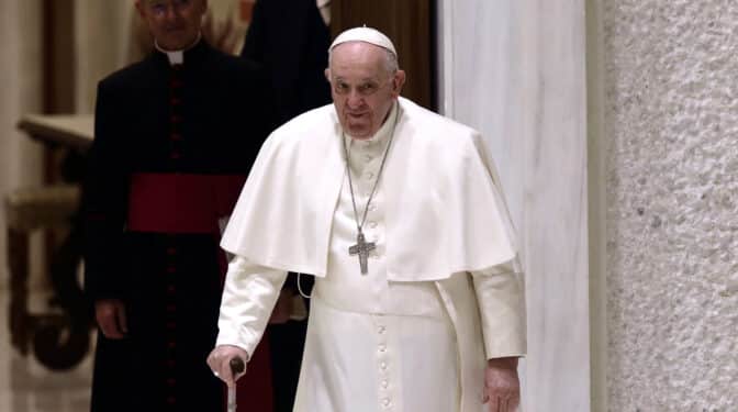 El papa Francisco, hospitalizado para una operación por riesgo de obstrucción intestinal