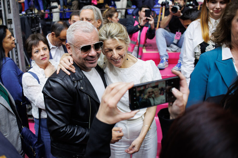 Yolanda Díaz se fotografía con Jorge Javier Vázquez