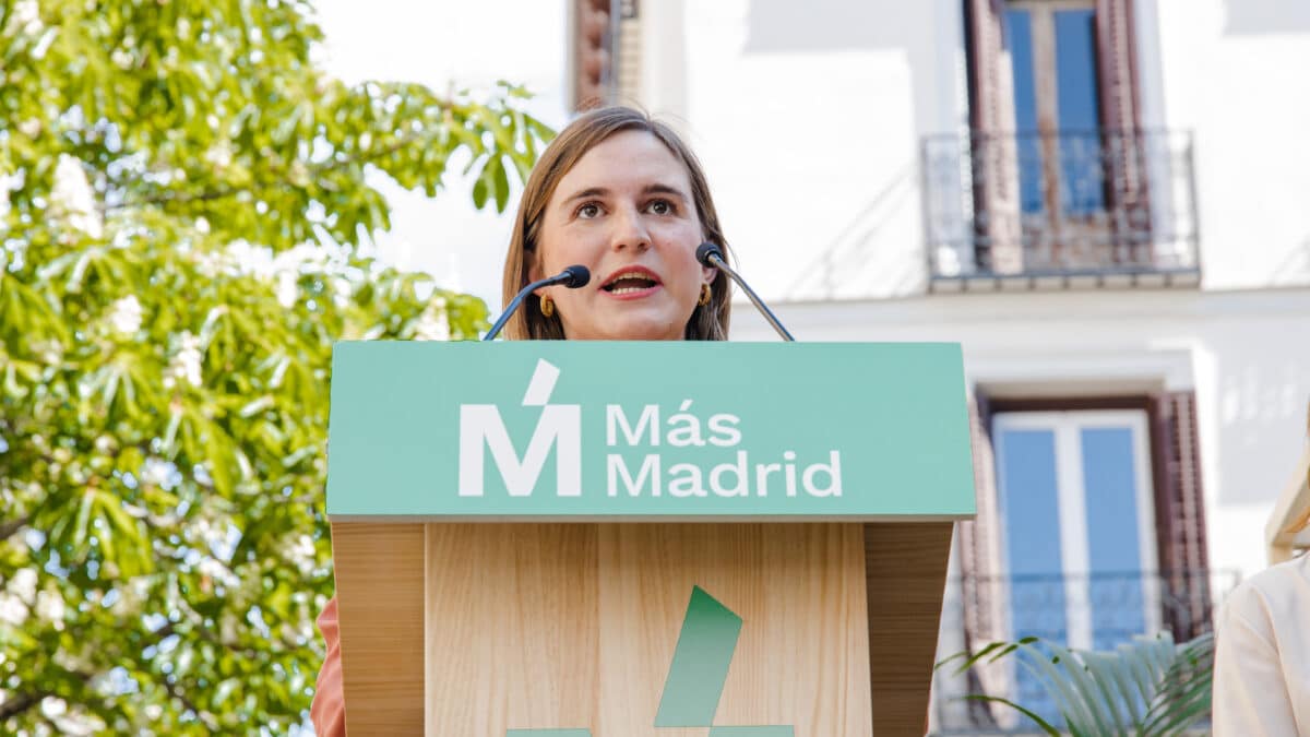 La candidata de Más Madrid a la Asamblea de Madrid, Jimena González, durante un acto de Más Madrid, en la Plaza de Chueca