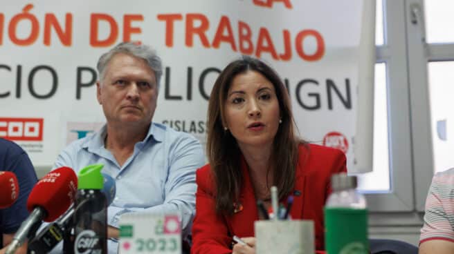 EuropaPress_5185254_portavoz_sindicato_subinspectores_seguridad_salud_rafael_prieto_presidenta El portavoz del Sindicato de Subinspectores de Seguridad y Salud, Rafael Prieto y la presidenta del Sindicato de Inspectores de Trabajo y Seguridad Social, Ana Ercoreca.