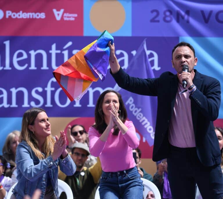 El candidato de Podemos en Madrid ataca a Almeida: "Es un facha que encabeza un gobierno homófobo"