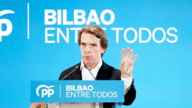 Aznar advierte de que el próximo pago de Sánchez a Bildu será "una suelta general de presos"