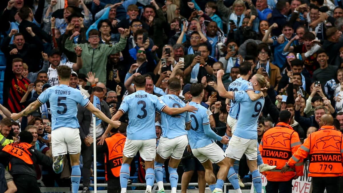 Los jugadores del Manchester City celebran un gol al Real Madrid