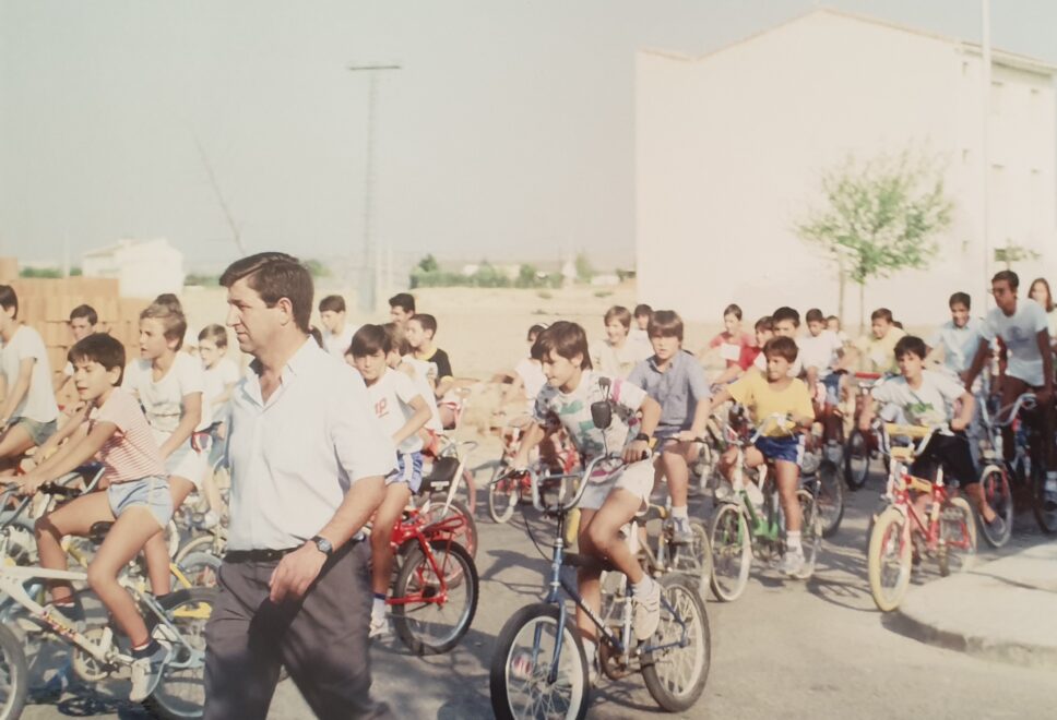 Luis Partida en una fiesta de la bicicleta en Villanueva de la Cañada a mediados de 1980.