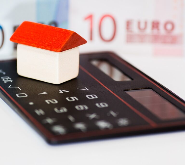 La subida del alquiler y de las hipotecas provoca que el 10% de los hogares tengan retrasos en sus pagos