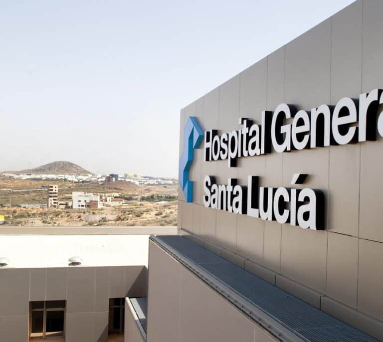 Un niño de 13 años hospitalizado por un peligroso juego de TikTok que consiste en dejar que te estrangulen hasta desmayarse