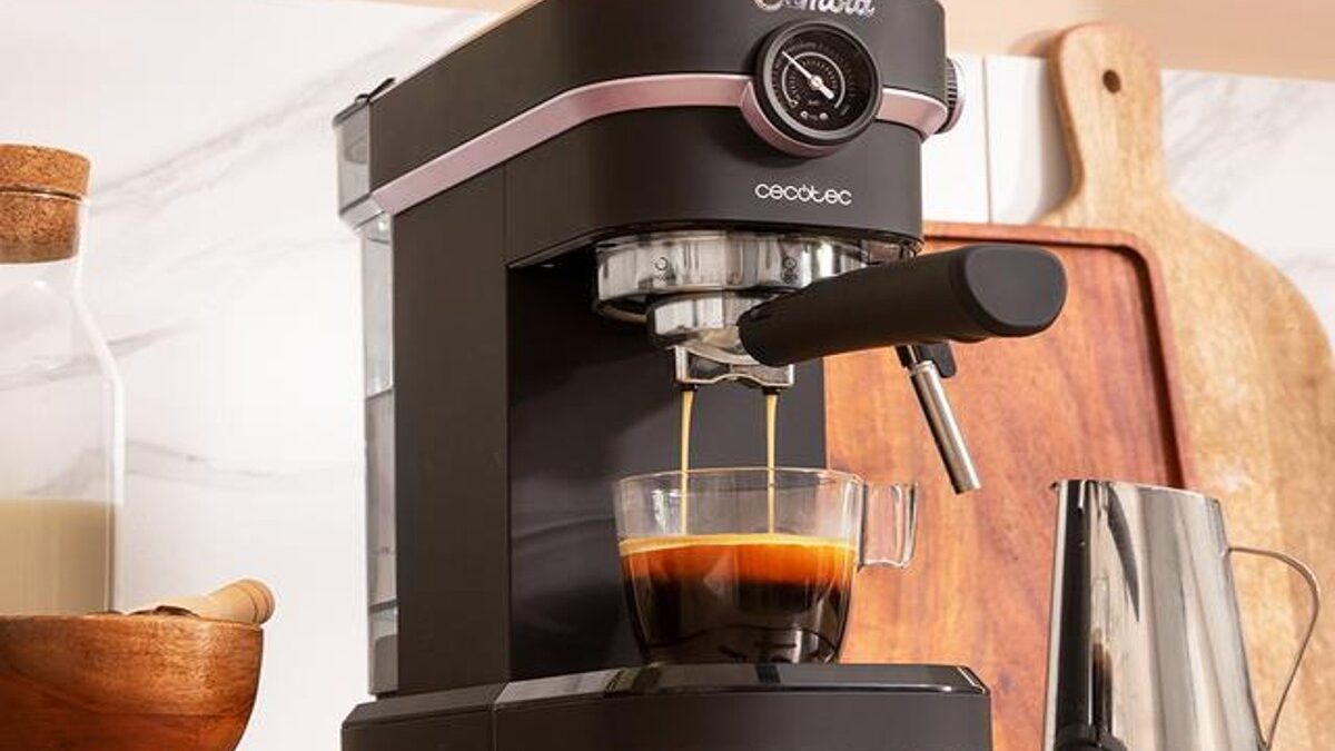 La cafetera espresso top ventas de Cecotec ¡ahora por menos de 100€!