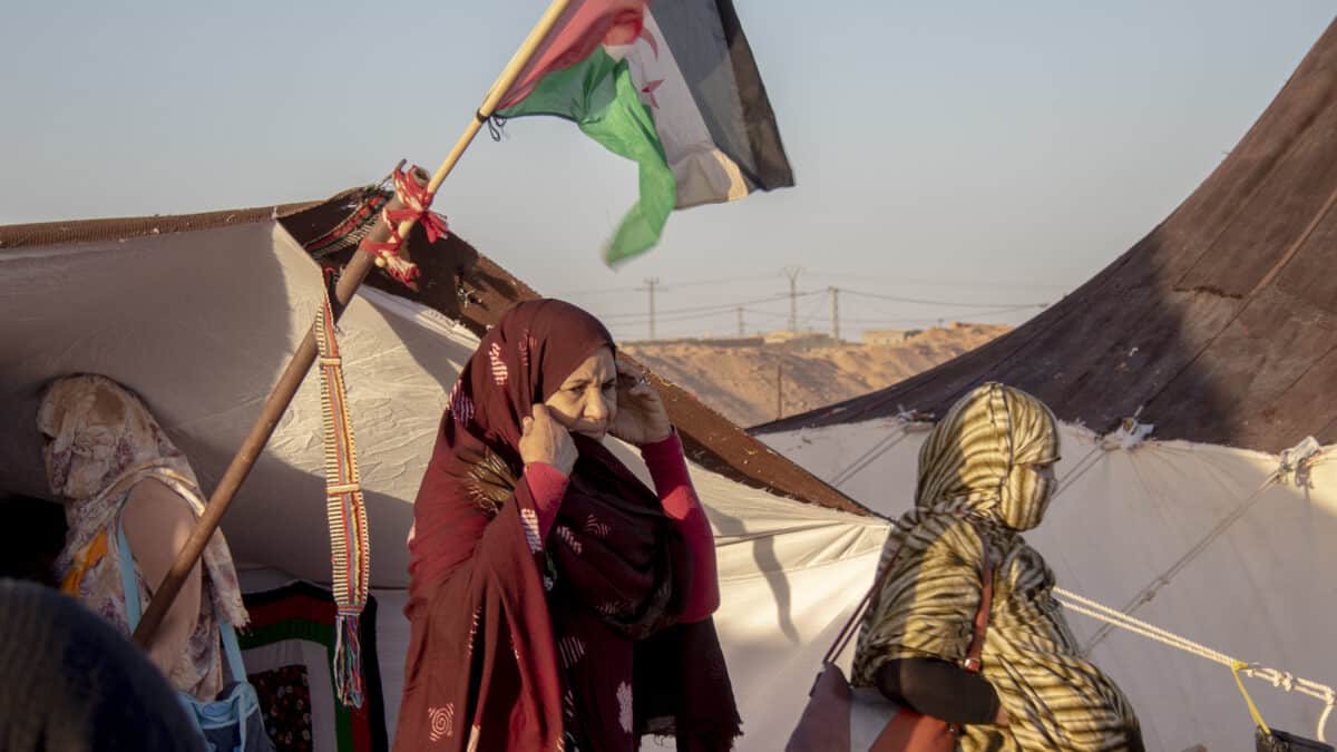 Mujeres saharauis en los campamentos de refugiados de Tinduf (Argelia).