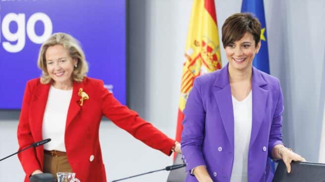 Nadia Calviño e Isabel Rodríguez La vicepresidenta primera y ministra de Asuntos Económicos y Transformación Digital, Nadia Calviño, y la ministra de Política Territorial y portavoz del Gobierno de España, Isabel Rodríguez.