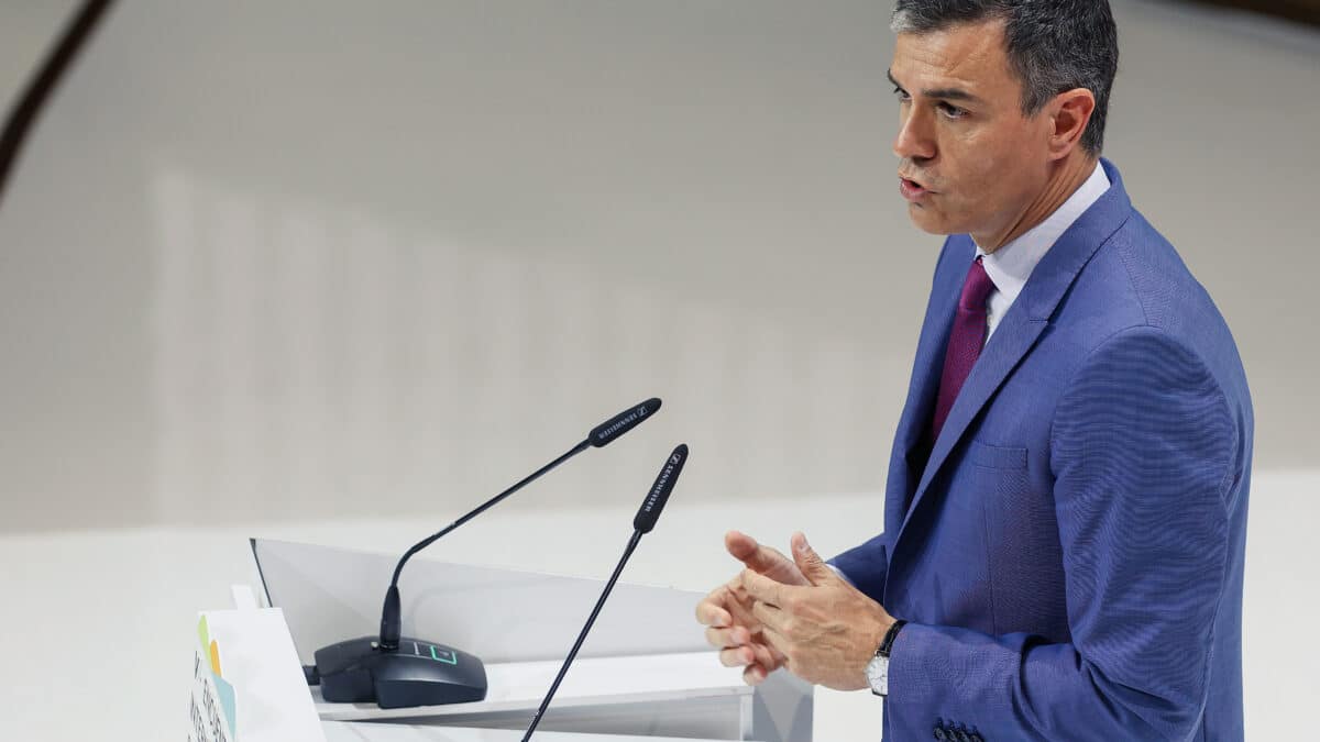 El presidente del Gobierno, Pedro Sánchez, interviene durante el V Encuentro Internacional de rectores Universia.