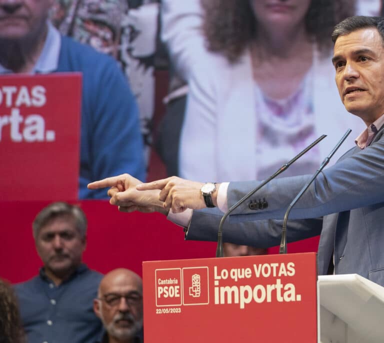 Pedro Sánchez: adelanto o Peugeot