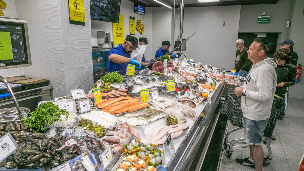 Así es la cesta de productos frescos del supermercado BM a mitad de precio