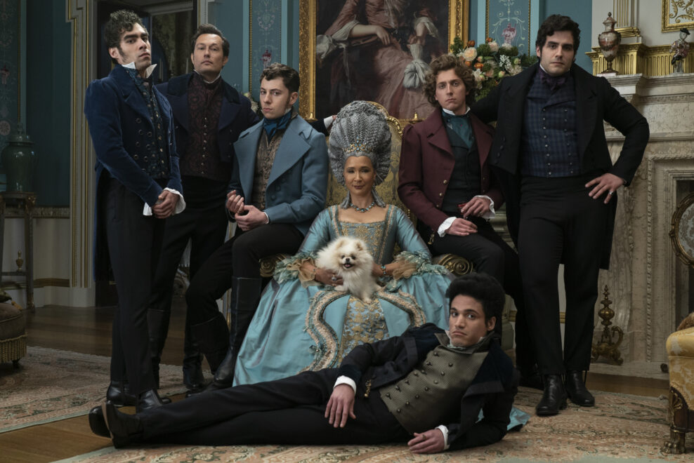 La reina Carlota de la ficción junto a seis de sus quince hijos