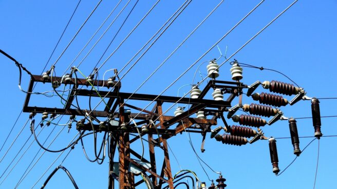 Por qué el precio de la electricidad es más barata ahora y puede seguir siéndolo en los próximos meses Por qué el precio de la electricidad es más barata ahora y puede seguir siéndolo en los próximos meses