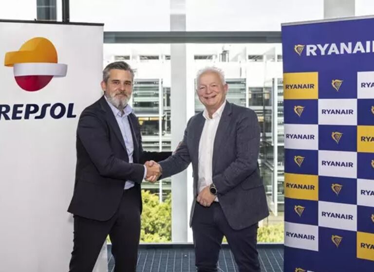 Repsol suministrará de combustible sostenible a Ryanair hasta 2030