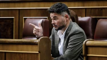 Qué implica que Sánchez ofrezca a ERC o Junts un grupo propio en el Congreso