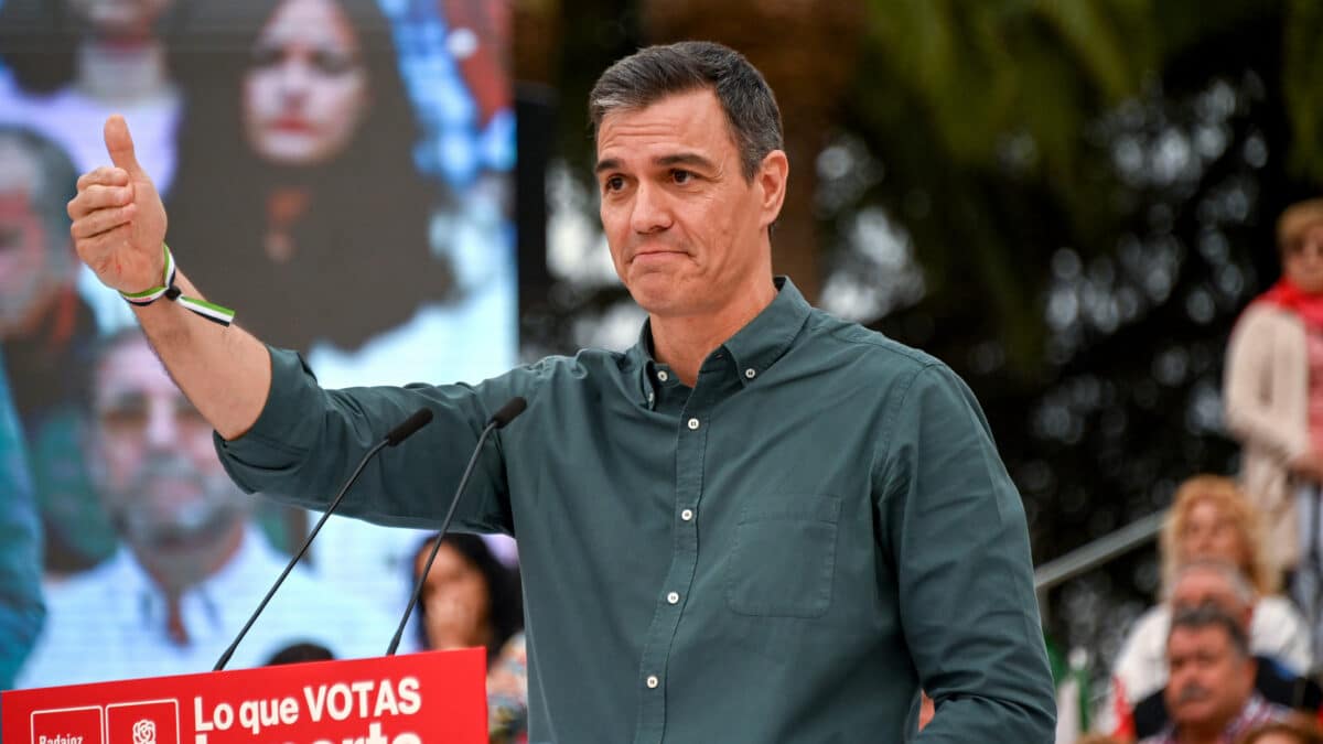 El secretario general del PSOE y presidente del Gobierno, Pedro Sánchez, interviene durante un acto electoral del PSOE