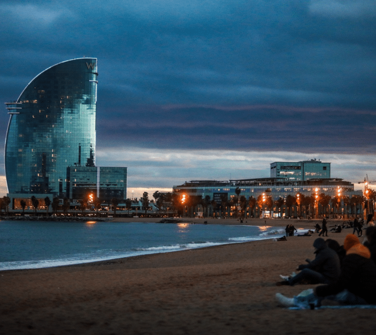 ¿Dónde es festivo el lunes 5 de junio de 2023?