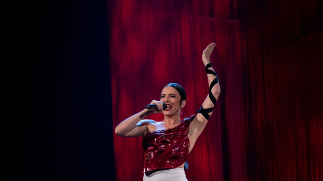 El look de Blanca Paloma en el ensayo de Eurovisión fue una interpretación del que triunfó en el Benidorm Fest El look de Blanca Paloma en el ensayo de Eurovisión fue una interpretación del que triunfó en el Benidorm Fest