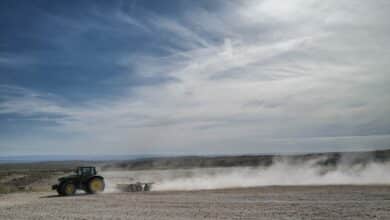 La prohibición de trabajar durante alertas de calor afectaría a unos 2,6 millones de trabajadores