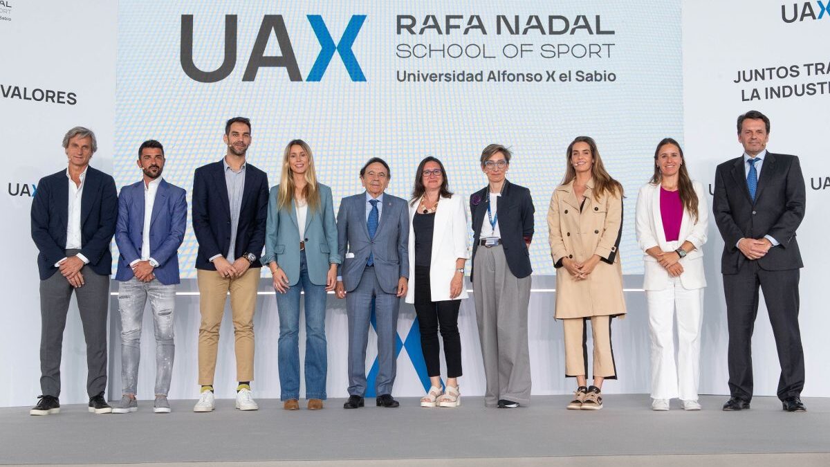 UAX Rafa Nadal School inaugura un nuevo polideportivo con leyendas del deporte