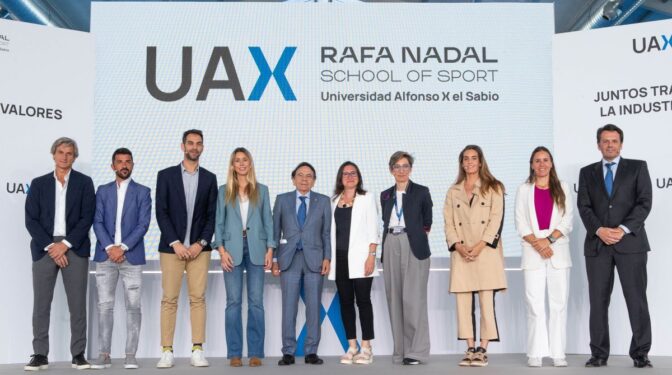 UAX Rafa Nadal School inaugura un nuevo polideportivo con leyendas del deporte