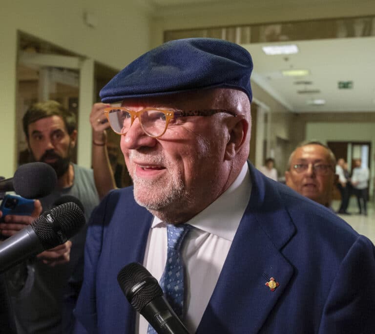 Condenado Villarejo y absueltos directivos de Repsol y CaixaBank por espionaje