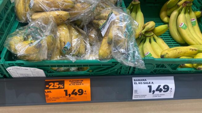 Plátano de Canarias y banana al mismo precio en un supermercado Dia.