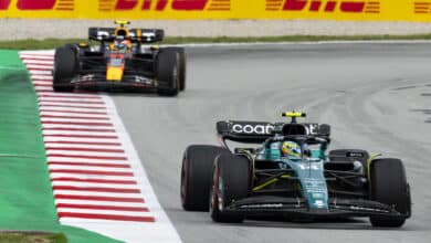 Sainz y Alonso sufren en un Gran Premio de España descafeinado