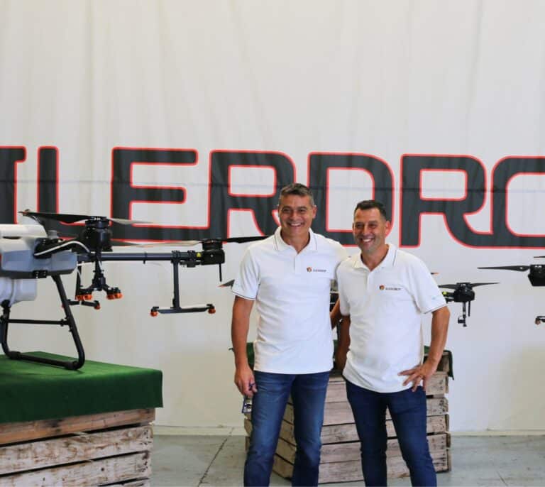 Óscar y Joan, los payeses que quieren transformar la agricultura con drones