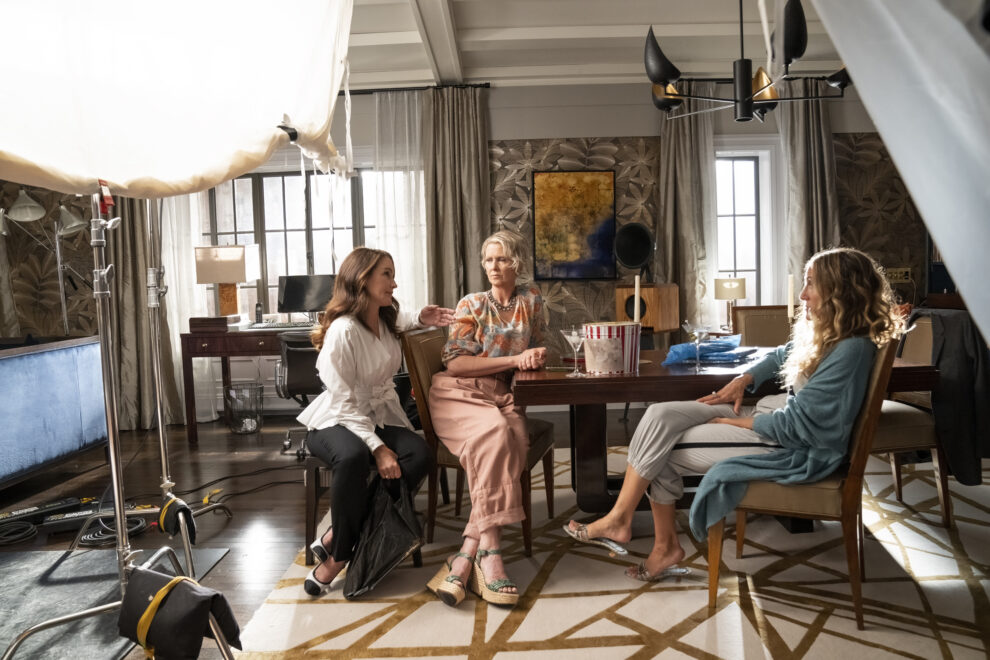 Una imagen del rodaje de 'And just like that...' con sus tres protagonistas, Sarah Jessica Parker, Kristin David y Cynthia Nixon