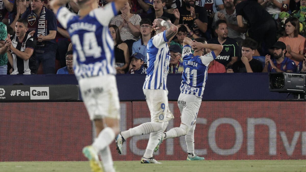 El Alavés, nuevo equipo de Primera tras un agónico final de playoff ante el Levante